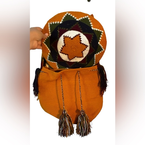 Colombian Wayuu Mochila Crossbody Bag with Crystals - Picture 5 of 13